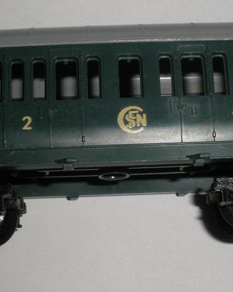N° 1 modellino di Vagone  ferroviario passeggeri