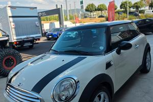 mini cooper D 1.6 (anche per neopatentati)