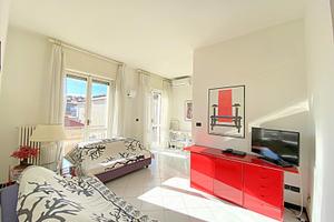 Luminoso appartamento a due passi dal mare