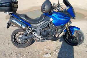  Triumph Tiger 1050