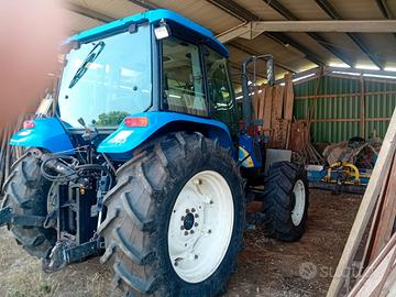 trattore agricolo New Holland TL100A
