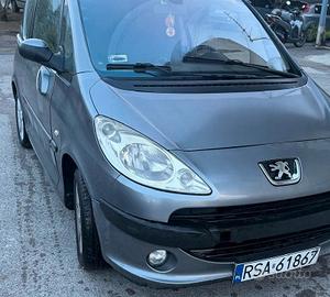 Peugeot 1007