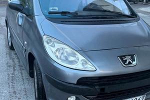 Peugeot 1007