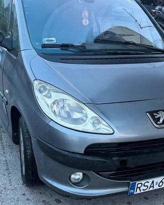 Peugeot 1007