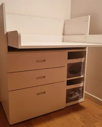 Fasciatoio / scrivania Ikea modello Smastad