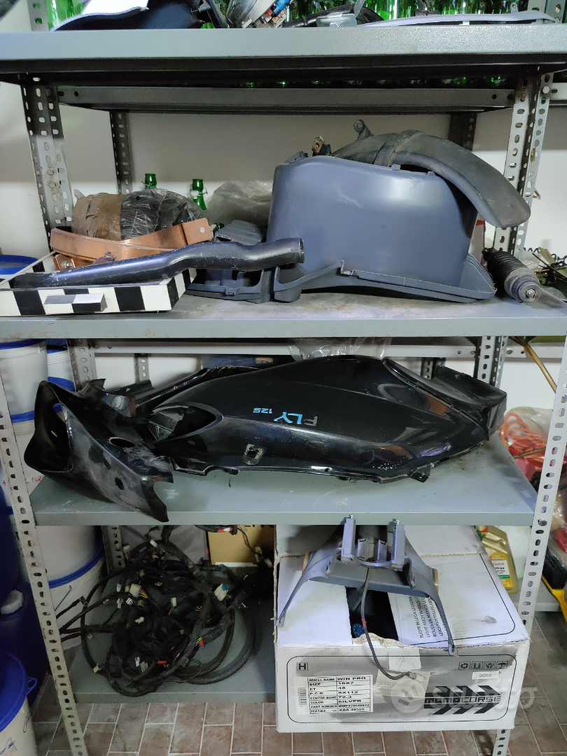 Ricambi piaggio file Fly 125 2008 - Accessori Moto In vendita a Milano
