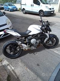 Mv Agusta Brutale 675