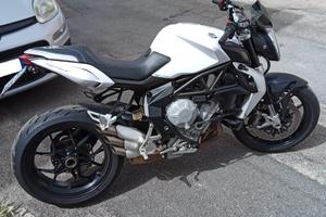 Mv Agusta Brutale 675