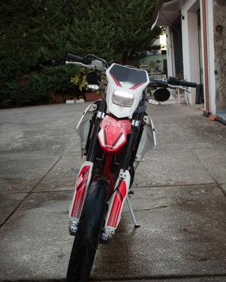 swm sm 125r 2022 Motard