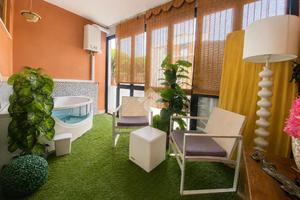 2 LOCALI A COMACCHIO