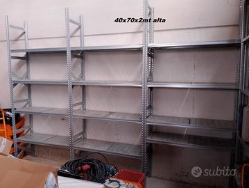 scaffalatura metallica zincata per magazzino