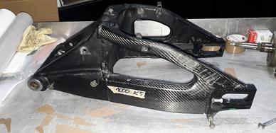 Forcellone SUZUKI GSXR 1000 K5 K6