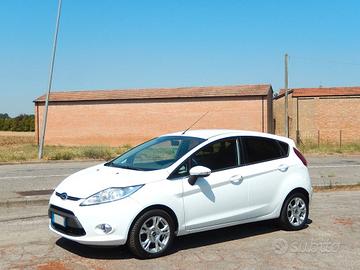 FORD FIESTA VI 1.4 impianto GPL - NON TRATTABILE!