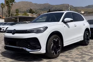Volkswagen Tiguan R-Line 2.0 TDI 150CV DSG Tetto