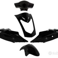 Kit carene nero / bianco kymco agility R12 5 pz