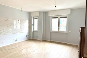 MILANO/VIA GLUCK 59. AMPIO BILOCALE RISTRUTTURATO