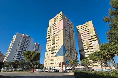 Panoramico app. viale Unicef con box auto