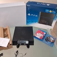 PS4 SOFTWARE 3,50 +scatola+2 giochi e joystick 