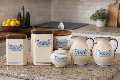 Set contenitori e brocche stile country