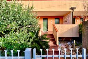 PORZIONE DI TRIFAMILIARE A PONTE SAN NICOLÒ