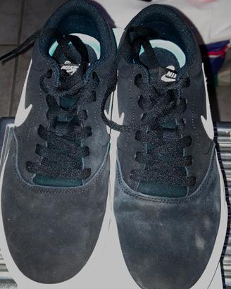 Scarpe Nike SB Charge Suede black/white misura 42