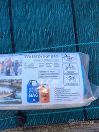 borsa impermeabile da 10 litri azzurra