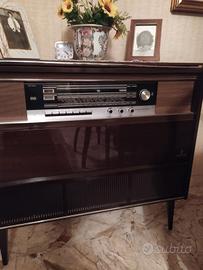 Grundig KS 717 – Mobile stereo radio e giradischi 