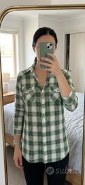 Camicia a Quadri Verde e Bianca 🟢
