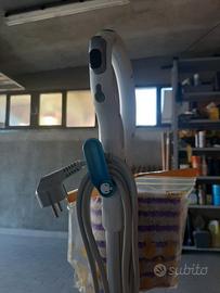 Scopa lavapavimenti a vapore.ULTIMO PREZZO 10 EURO