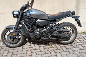 YAMAHA XSR 700