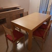 Tavolo moderno e 6 sedie