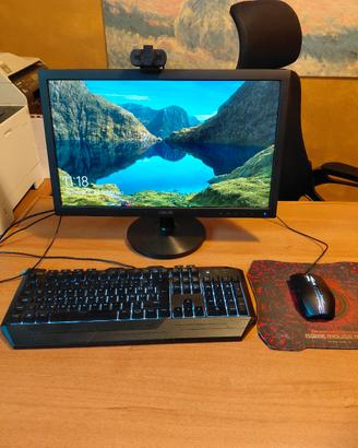 Postazione PC completa