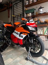 Honda cbr 600 RR