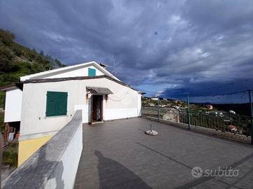 CASA SEMINDIPENDENTE A COGORNO