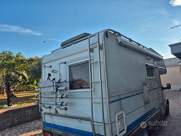 CAMPER MANSARDATO