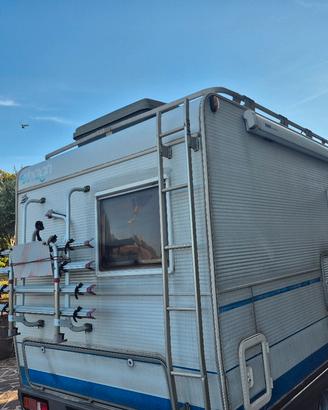CAMPER MANSARDARO 