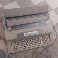 Macchina scrivere vintage usato 