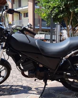 Moto Laverda LB 125 Custom
