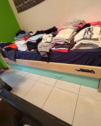 Letto con letto estraibile
