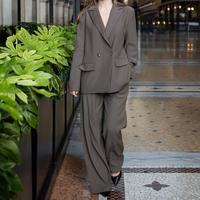 Completo elegante da donna (giacca + pantaloni). N