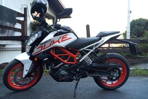 KTM Duke 390