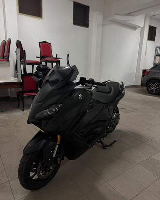 T MAX  560 TECH MAX - TERMIGNONI COMPLETO