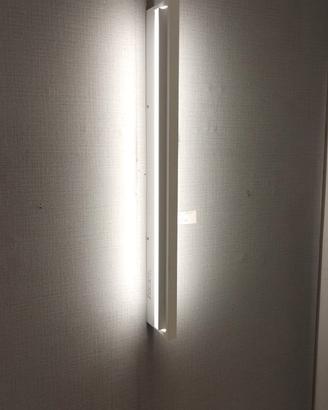 lampada a parete Tabled 66cm.