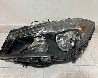 Proiettore / fari per MERCEDES-BENZ CLA