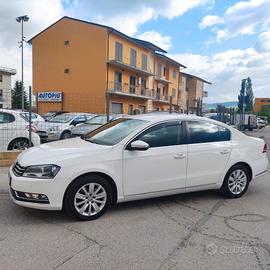 Volkswagen Passat 1.6 TDI Comfortline BlueM. Tech.