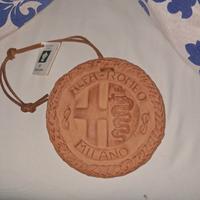 STEMMA IN TERRACOTTA ALFA ROMEO MILANO -RIAR- CARR