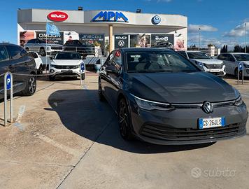 VOLKSWAGEN GOLF 8 1.0 HY DSG LIFE - KM 20.000 - AZ