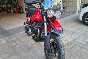 Moto Guzzi v85tt 2019