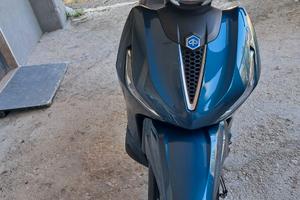 Piaggio Beverly 400