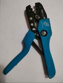 Pinza per connettori BNC